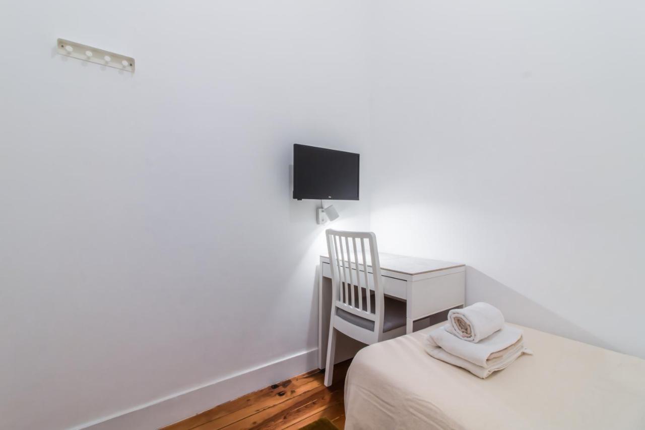 Guesthouse Liberdade - 7 Bedroom Apartment Lisbon Exterior photo
