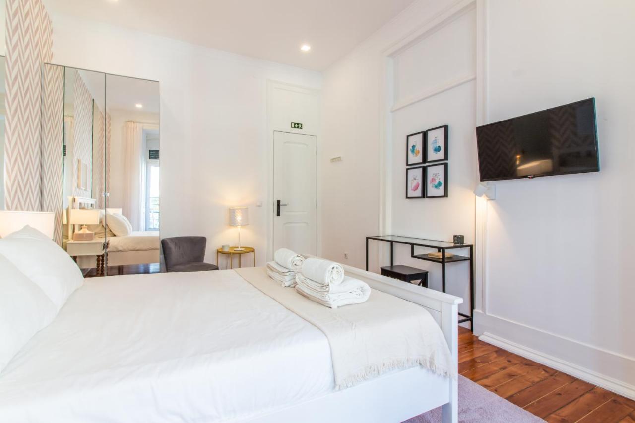Guesthouse Liberdade - 7 Bedroom Apartment Lisbon Exterior photo