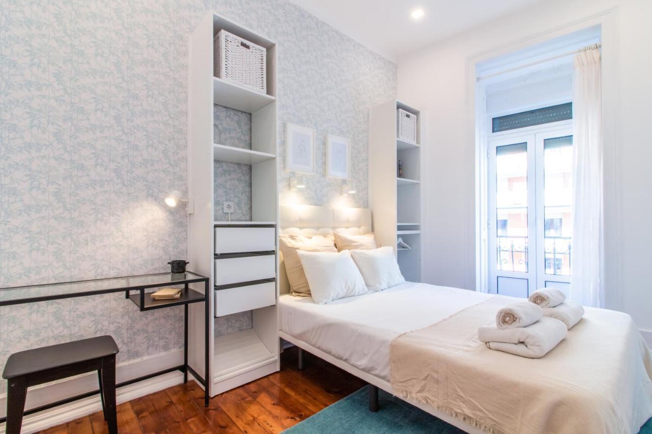 Guesthouse Liberdade - 7 Bedroom Apartment Lisbon Exterior photo