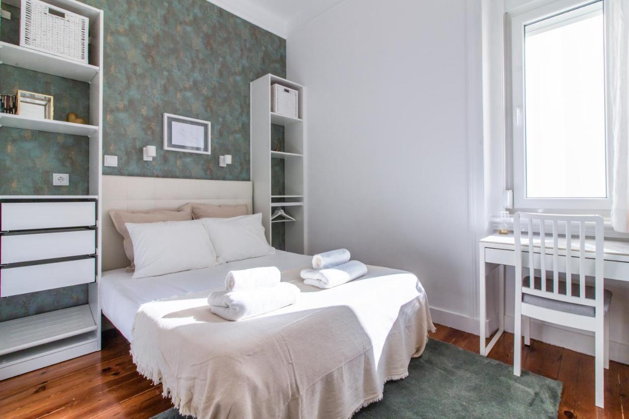 Guesthouse Liberdade - 7 Bedroom Apartment Lisbon Exterior photo