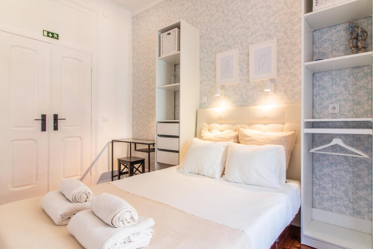 Guesthouse Liberdade - 7 Bedroom Apartment Lisbon Exterior photo