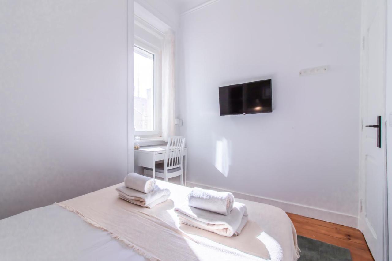 Guesthouse Liberdade - 7 Bedroom Apartment Lisbon Exterior photo